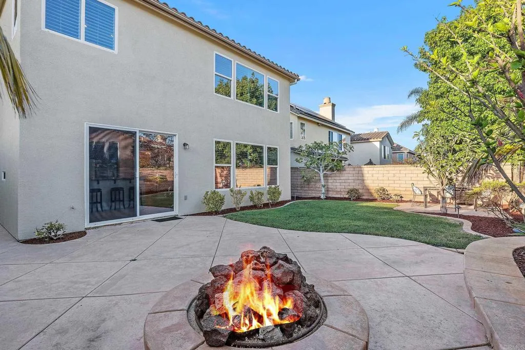 https://cdn.realtyfeed.com/cdn/127/306763740/8cfd782248d94b64aea47dc927431333.webp