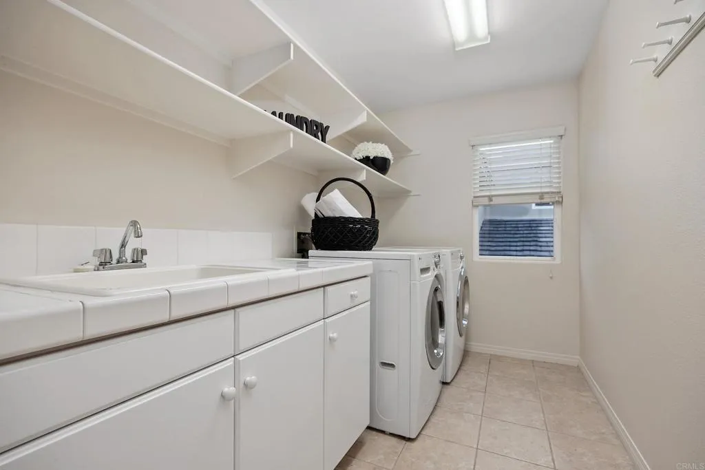 https://cdn.realtyfeed.com/cdn/127/306763740/97a3db1672c7a62737630bd9d1f719cf.webp