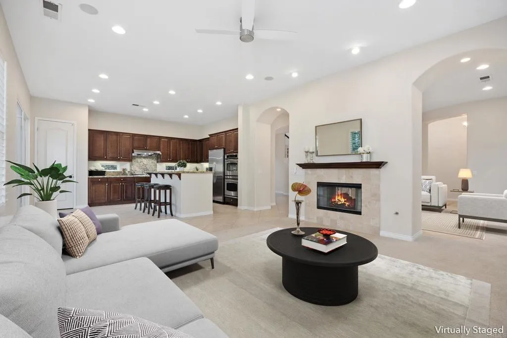 https://cdn.realtyfeed.com/cdn/127/306763740/d872912480e84ddd302b0ed68d5e7c23.webp