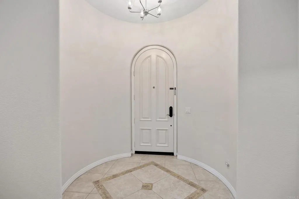 https://cdn.realtyfeed.com/cdn/127/306763740/f0eeb937c5150aeff459e08944b8a890.webp