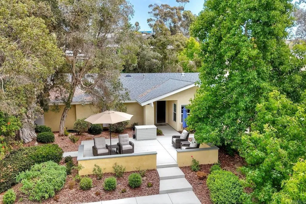https://cdn.realtyfeed.com/cdn/127/306763770/0d932f46e98fc6cac2871cf072b85586.webp