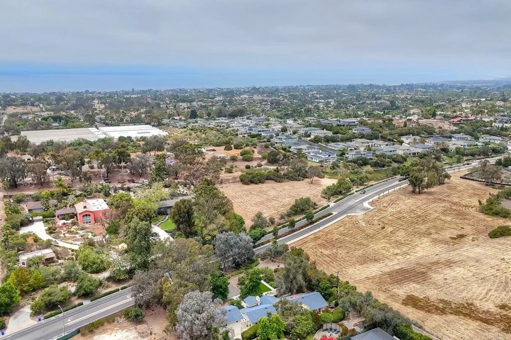 https://cdn.realtyfeed.com/cdn/127/306763770/23dce617996d1976403d237df0ff880b.webp
