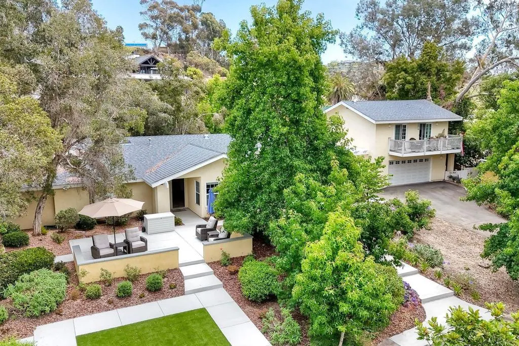 https://cdn.realtyfeed.com/cdn/127/306763770/4181224eb76280316514f17d98b26d15.webp