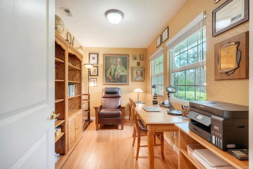 https://cdn.realtyfeed.com/cdn/127/306763770/d8086e3c34ef94a9519cb7d40255ee3d.webp