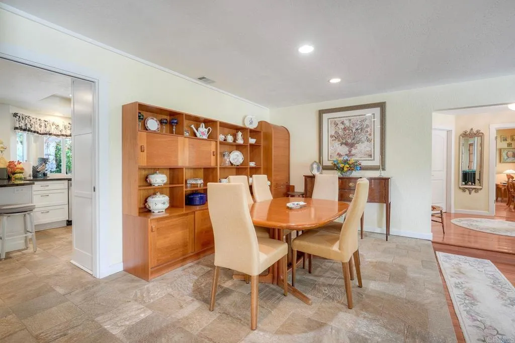 https://cdn.realtyfeed.com/cdn/127/306763770/dae6d0e3ccb66ae3fea68044eef667cd.webp