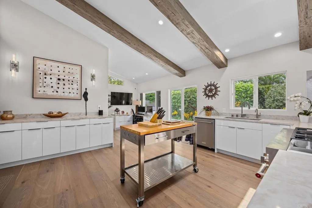 https://cdn.realtyfeed.com/cdn/127/306763774/4334cec75997cce5c1eb73b262ca8e35.webp