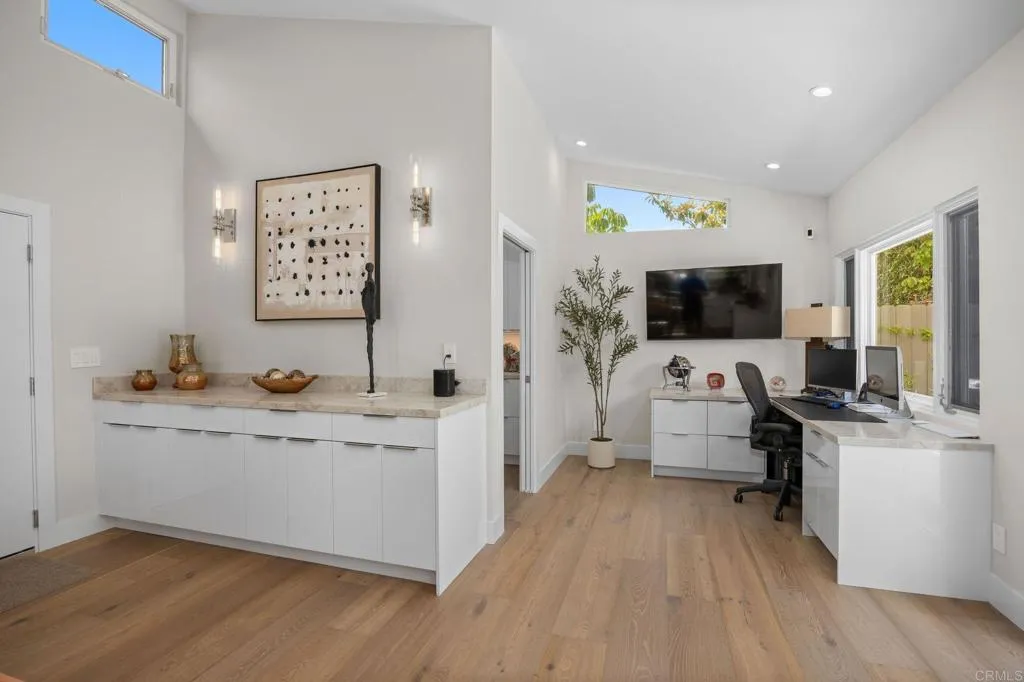 https://cdn.realtyfeed.com/cdn/127/306763774/7839ffaf6c12640179b737b6e865ac8d.webp