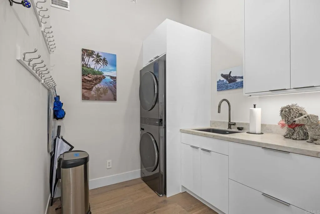 https://cdn.realtyfeed.com/cdn/127/306763774/8dde18212d375f7f5802d02e618cf765.webp