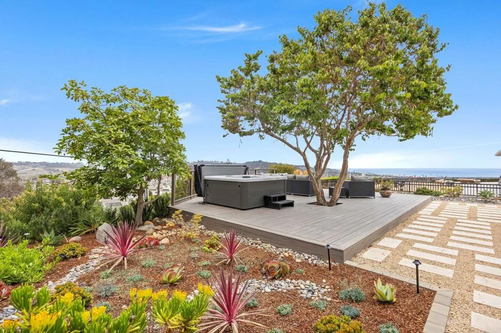 https://cdn.realtyfeed.com/cdn/127/306763774/9ef38b4aa89b7e0ca76e17eea056b7be.webp