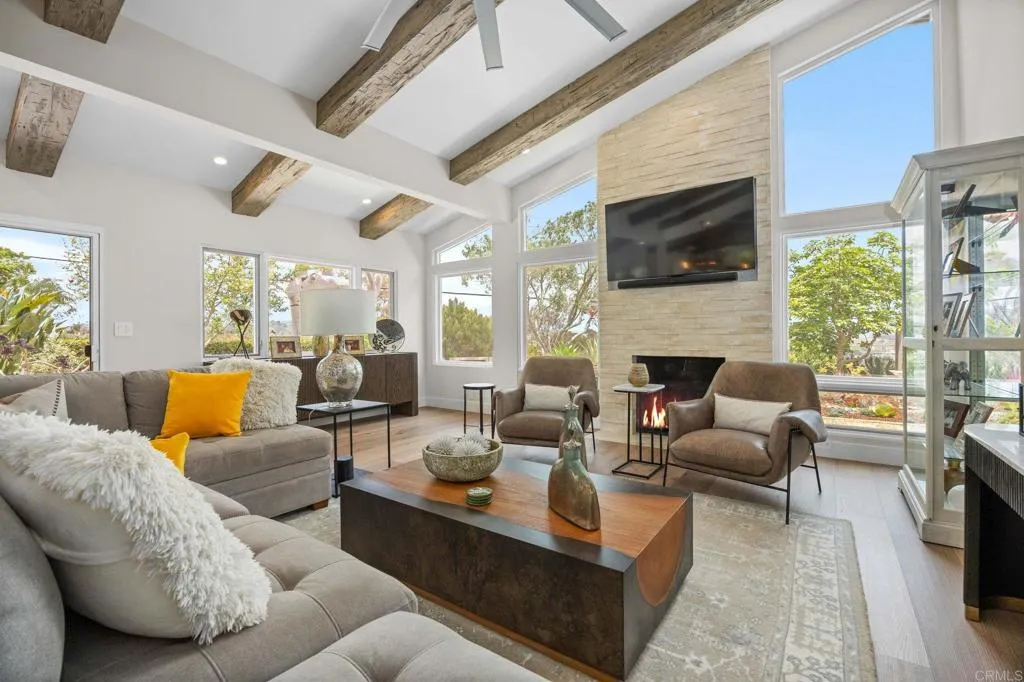 https://cdn.realtyfeed.com/cdn/127/306763774/e7bf2de2340b22cc1f116ab24e8cb45f.webp