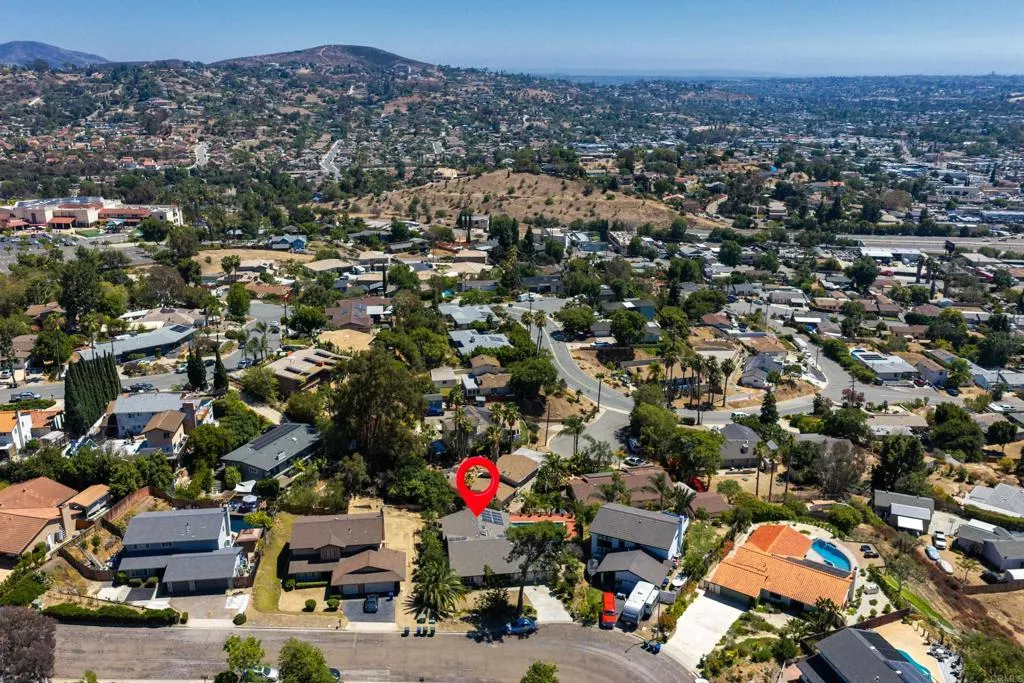 https://cdn.realtyfeed.com/cdn/127/306763788/1d3778f0d6c60ad99e03a9a6cc7c91bf.webp