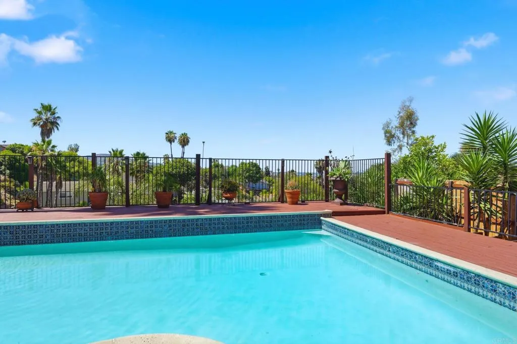 https://cdn.realtyfeed.com/cdn/127/306763788/2065b003de6ec076cf1b120b2dd96ea6.webp
