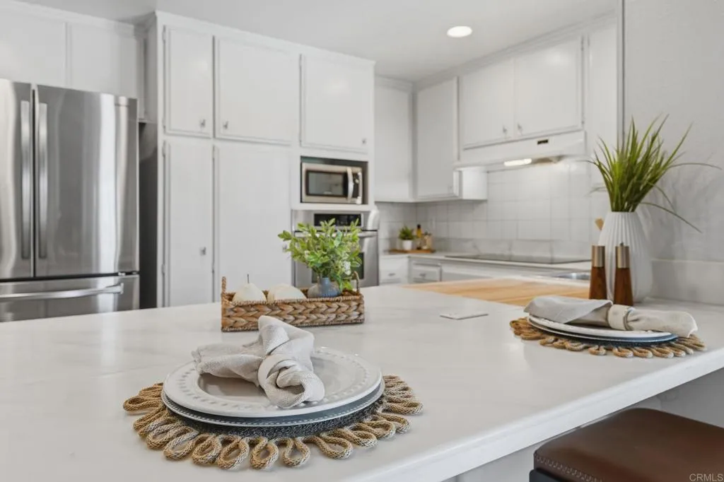 https://cdn.realtyfeed.com/cdn/127/306763788/adac1097acc0cba6ac06c5771868c64c.webp