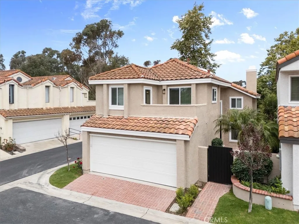 Costa Mesa, CA 92627