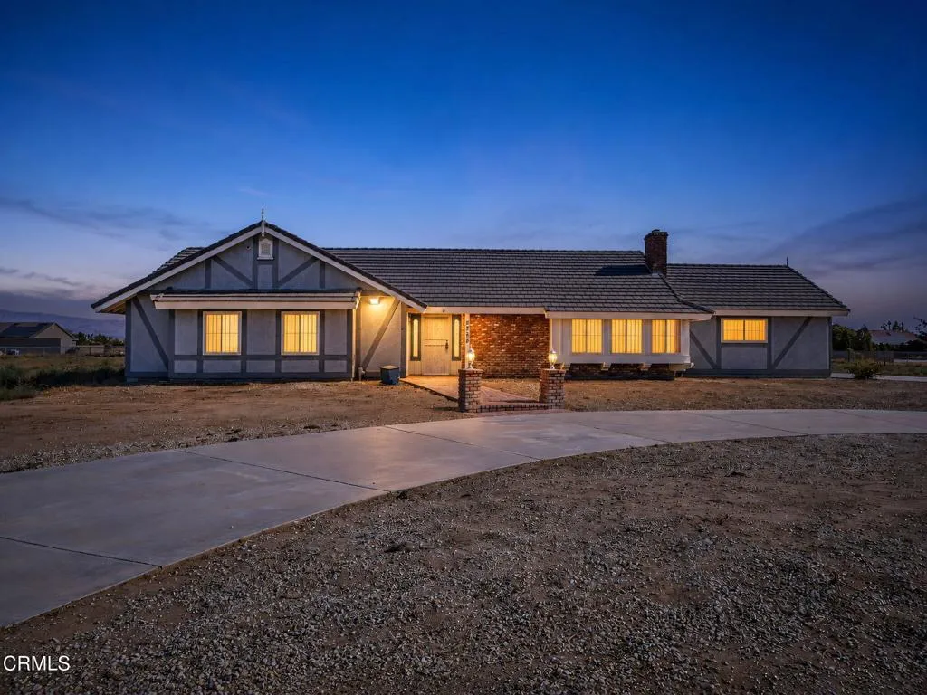 6789 W Avenue A, Rosamond, CA 93560 - Main photo, Rosamond, CA