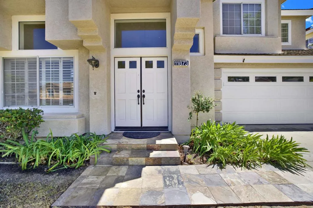 https://cdn.realtyfeed.com/cdn/127/306763819/0ea554f820090fb47a6e41b585ea065e.webp