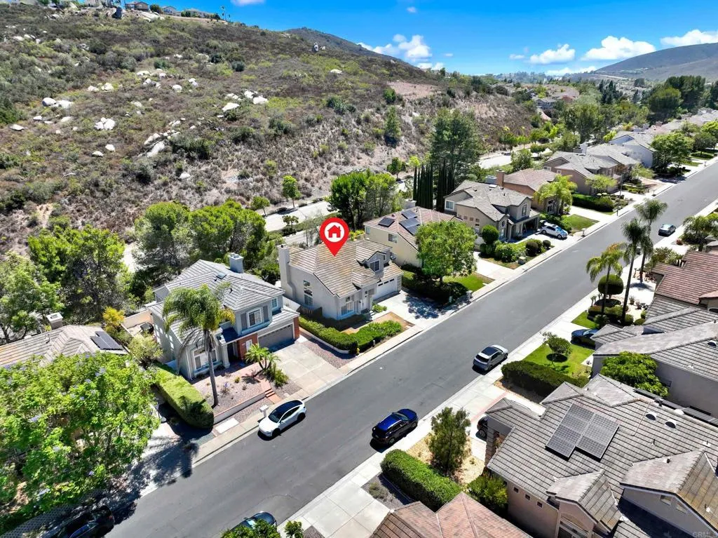 https://cdn.realtyfeed.com/cdn/127/306763819/cec3f7d8b99b033115f5ecb6c5238d9e.webp