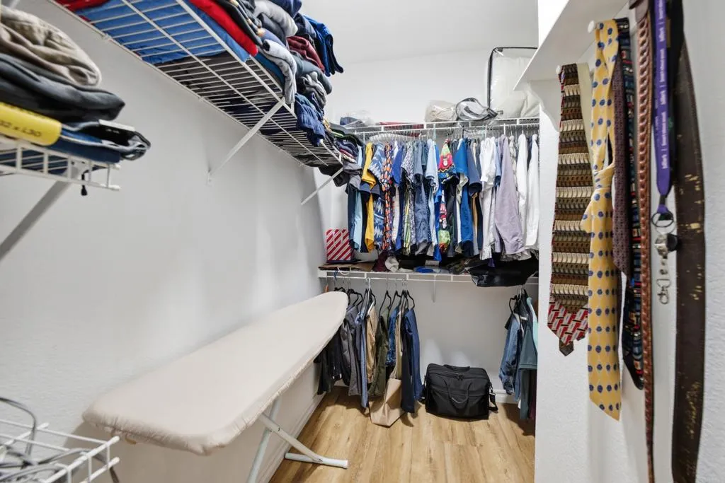 https://cdn.realtyfeed.com/cdn/127/306763825/11edb00e46fb925507d23a4e00abaca4.webp