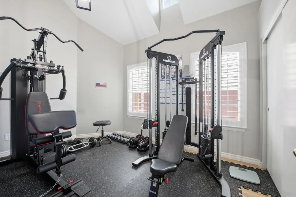 https://cdn.realtyfeed.com/cdn/127/306763825/608f5c8d9992f6ca3bc24a09e1907c99.webp