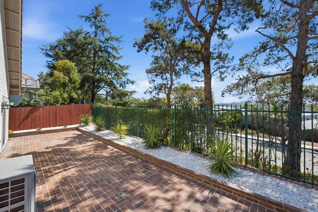 https://cdn.realtyfeed.com/cdn/127/306763825/d895a390fd4ab85691f8f7ef28b930e3.webp