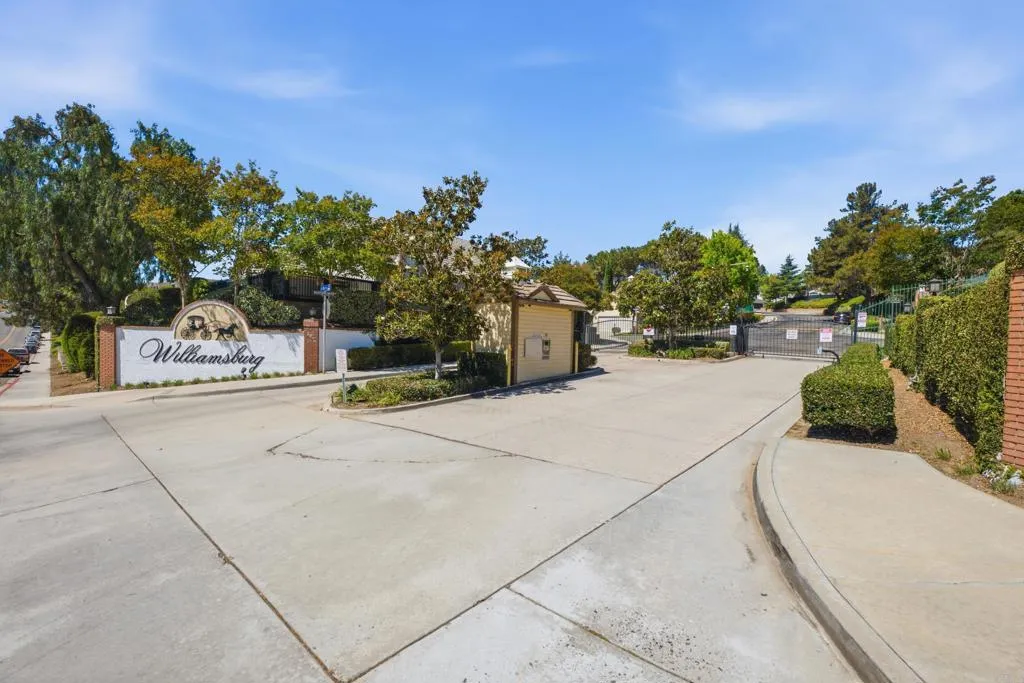 https://cdn.realtyfeed.com/cdn/127/306763825/f73a982ea30a6ddda7fe03d5694ce4a5.webp