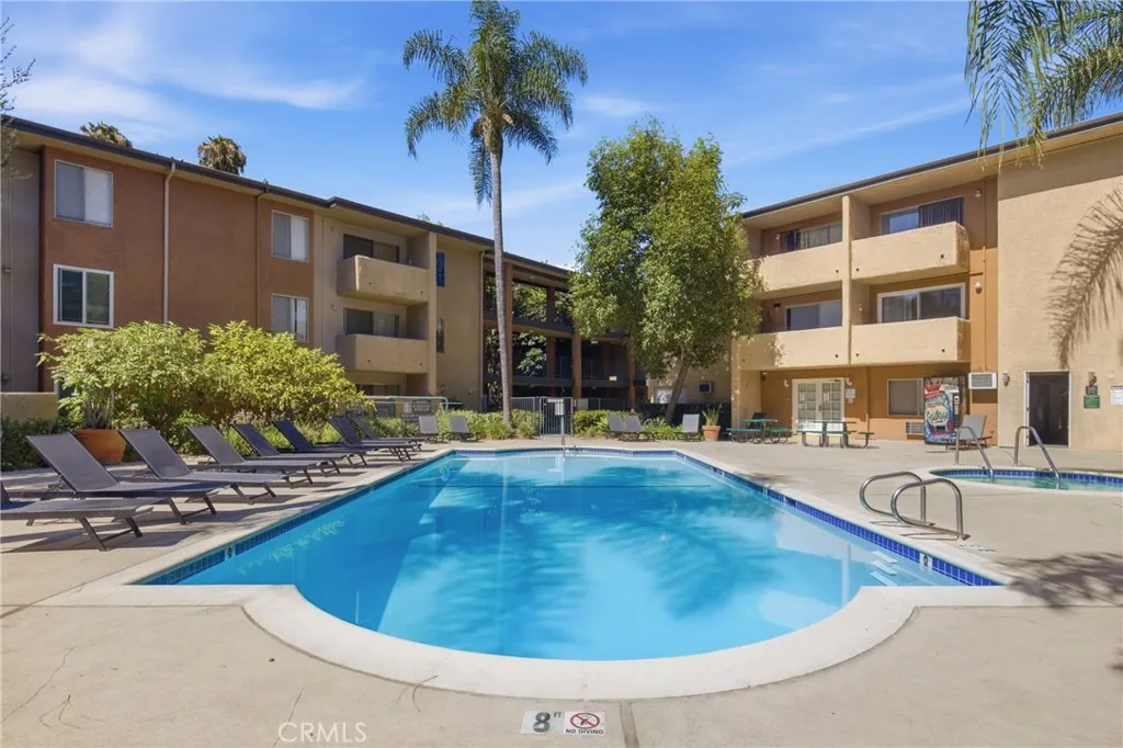 Van Nuys, CA 91406
