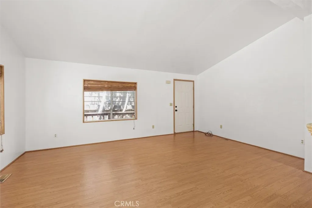 39737 Road 274 Unit 14, Bass Lake, CA 93604 - Photo 5 of 31, Bass Lake, CA