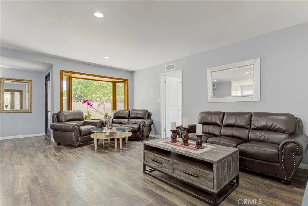 17160 Rinaldi, Granada Hills, CA 91344 - Photo 5 of 25, Granada Hills, CA