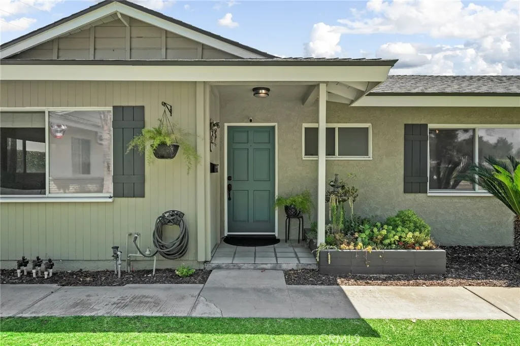 609 Cardinal Lane, Redlands, CA 92374 - Photo 5 of 41, Redlands, CA