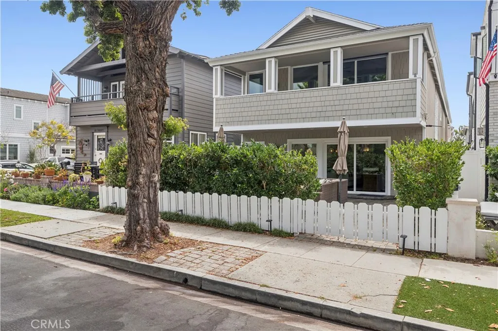Corona Del Mar, CA 92625
