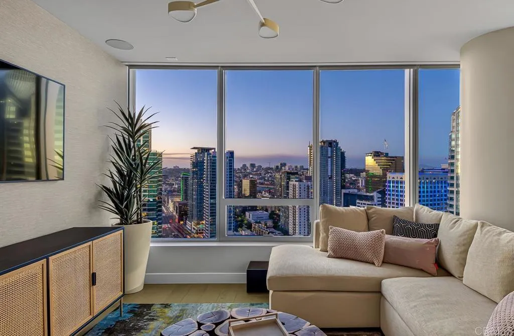 https://cdn.realtyfeed.com/cdn/127/306763987/4119748070e7401499fb8bbba6ed9de9.webp