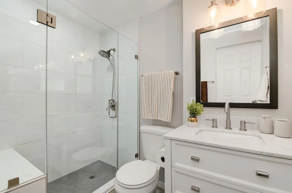 https://cdn.realtyfeed.com/cdn/127/306763989/33a7c4d03254292480e635955c6426c9.webp