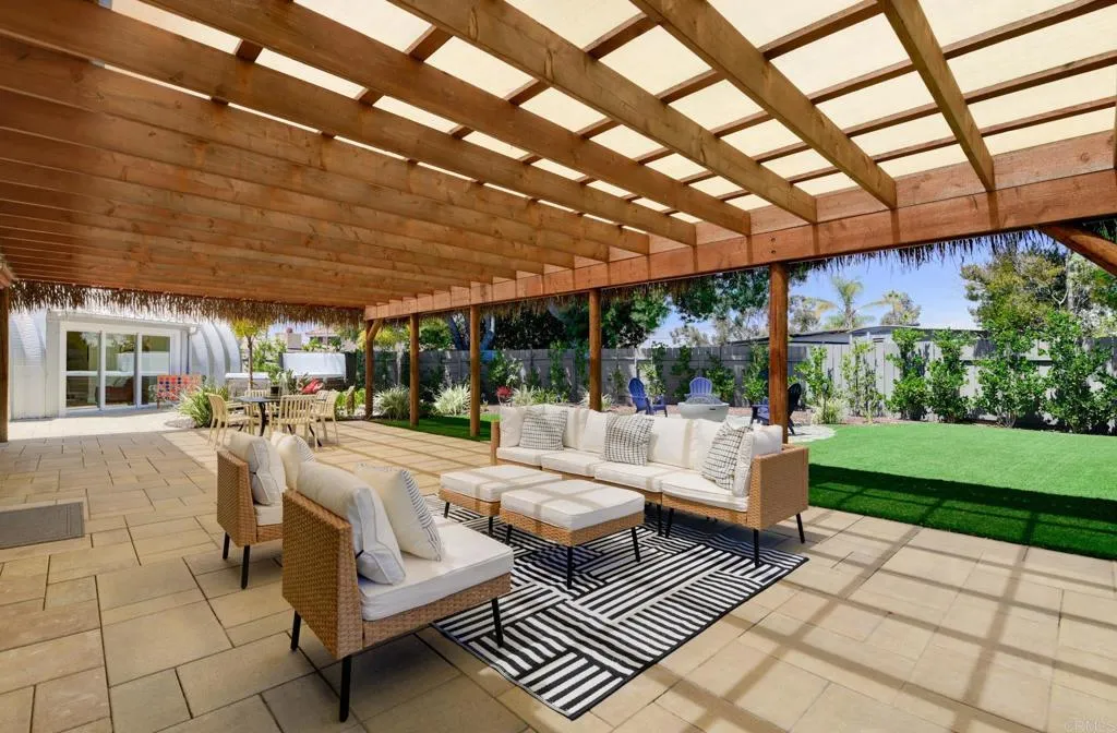 https://cdn.realtyfeed.com/cdn/127/306763989/ad47e2541edb6cde2f942154c3ae8e5f.webp