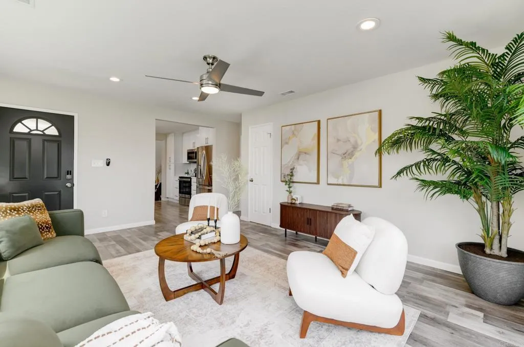 https://cdn.realtyfeed.com/cdn/127/306763989/b4a2f243cee10c90743382ee7ccc6c81.webp