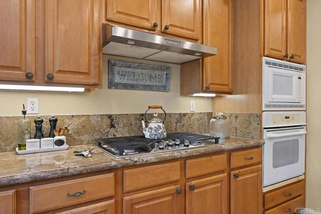 https://cdn.realtyfeed.com/cdn/127/306763990/fe2f9378cc3cb9d7c58a7afeb14fca6f.webp
