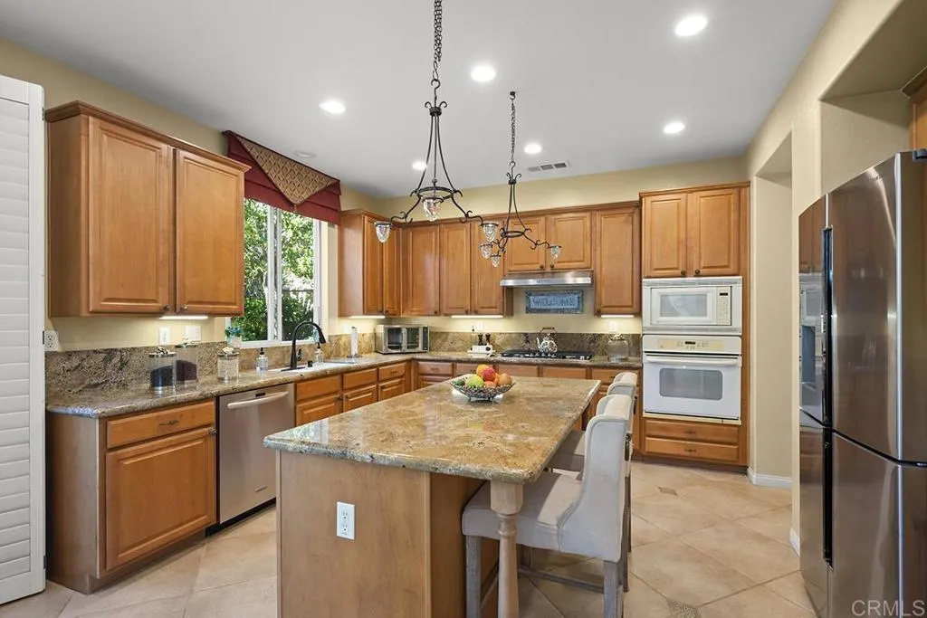 https://cdn.realtyfeed.com/cdn/127/306763990/ff13756ca384d58ae36e7234d57c4aae.webp
