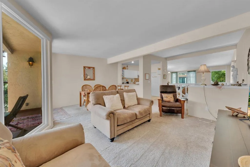 https://cdn.realtyfeed.com/cdn/127/306763992/b126f997b81a5cd34bc0d134f6c1b314.webp