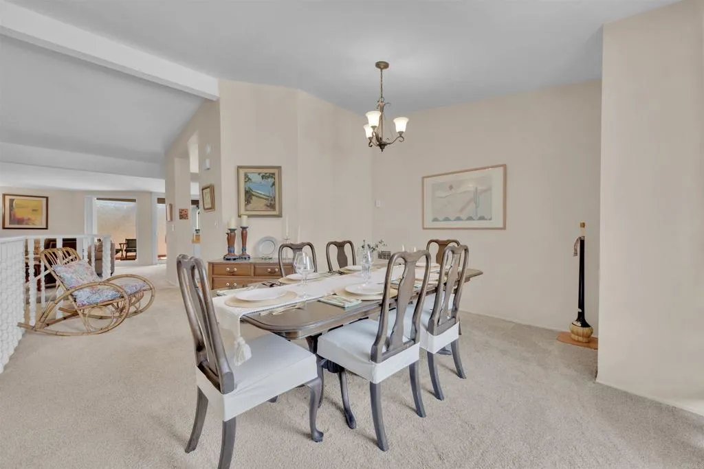 https://cdn.realtyfeed.com/cdn/127/306763992/eaecad8da409fd38c5e70690007efa50.webp
