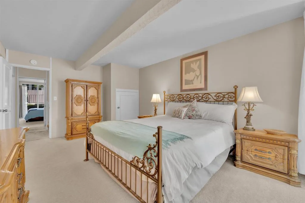 https://cdn.realtyfeed.com/cdn/127/306763992/f523ba7ca61b7a91a99138e88bddbe0f.webp