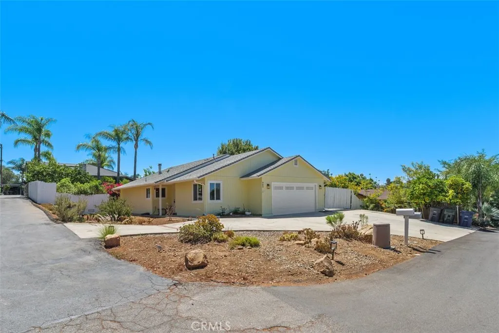985 N Main, Fallbrook, CA 92028 - Photo 3 of 30, Fallbrook, CA