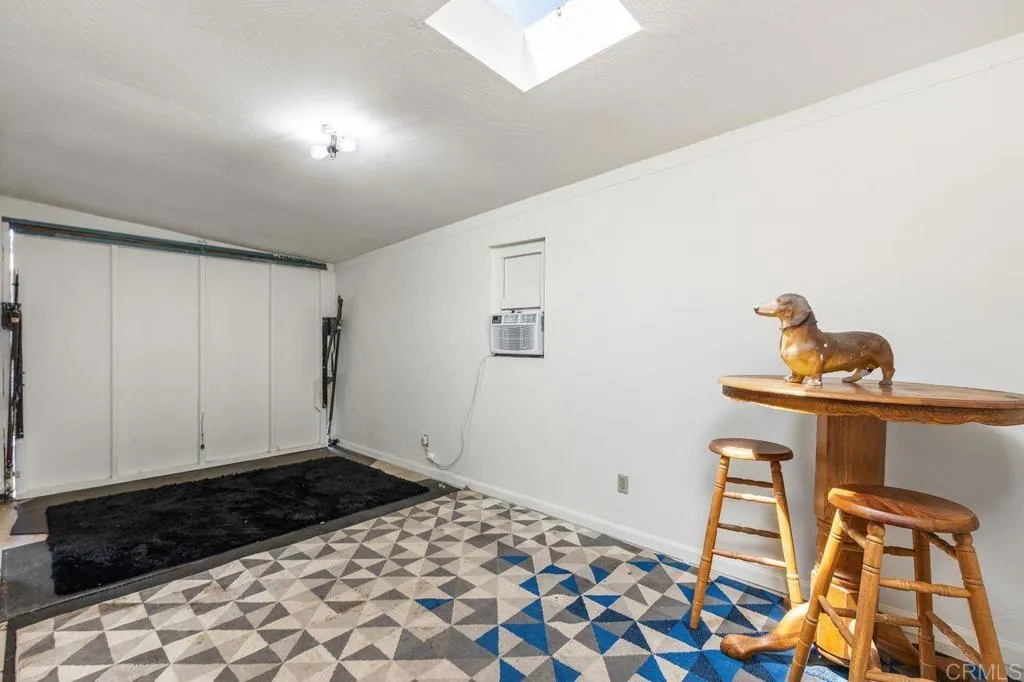 https://cdn.realtyfeed.com/cdn/127/306764020/14542eba8937e3870ad5ff6133109deb.webp