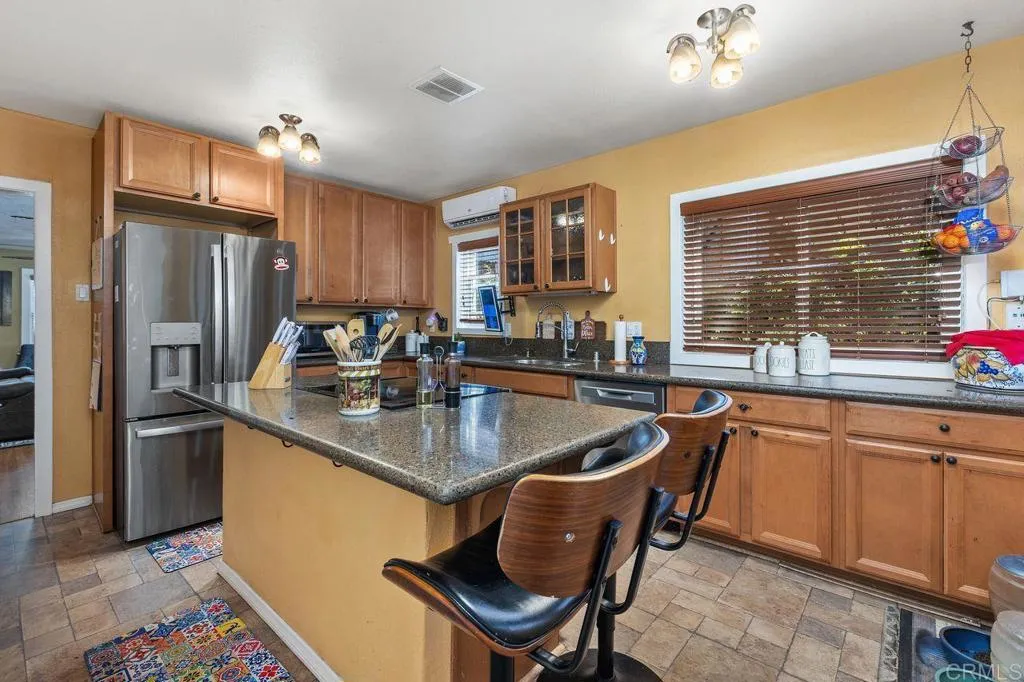 https://cdn.realtyfeed.com/cdn/127/306764020/242dd3d7f09c2cd387f69985a6f90c95.webp