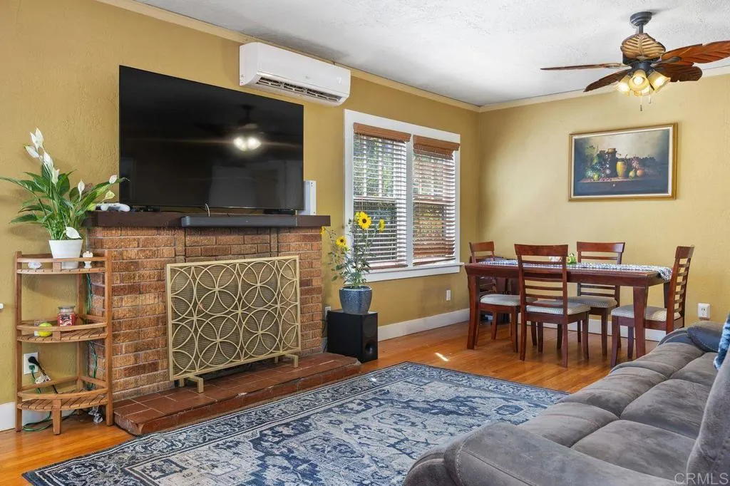 https://cdn.realtyfeed.com/cdn/127/306764020/cd13cdf2ab98d40476fcebf702262403.webp