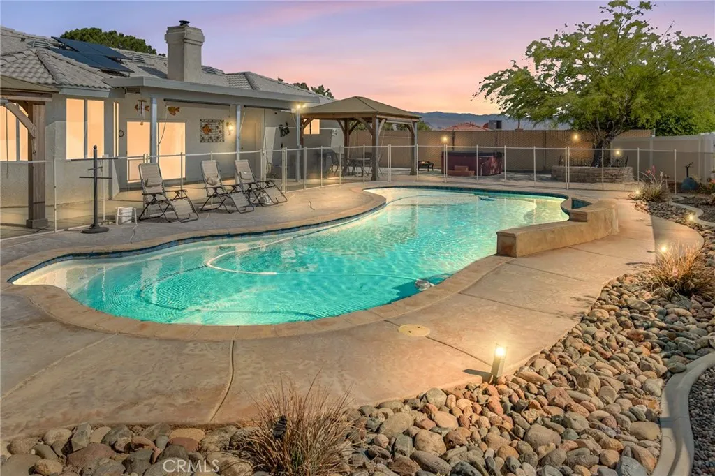 Apple Valley, CA 92307