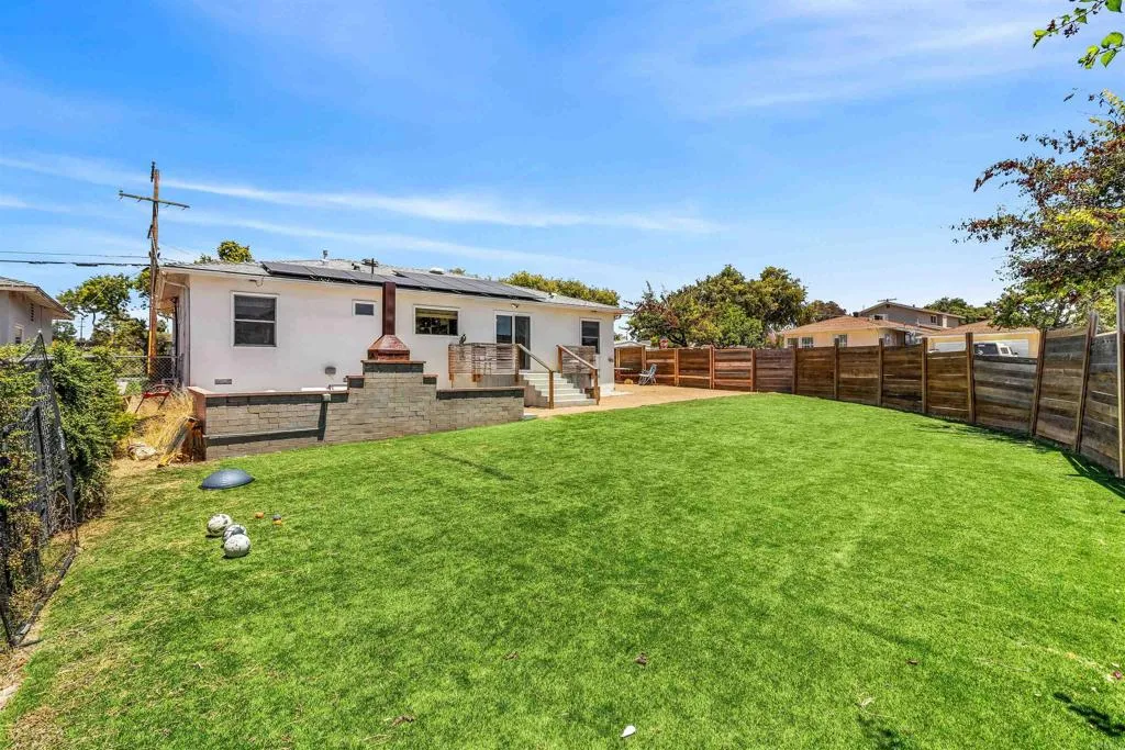 https://cdn.realtyfeed.com/cdn/127/306764084/167c5290d9f94923721de18ea4551f21.webp