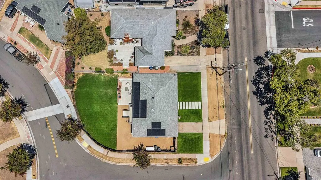 https://cdn.realtyfeed.com/cdn/127/306764084/7b70c35b26e4e435878ffb4c106f331b.webp
