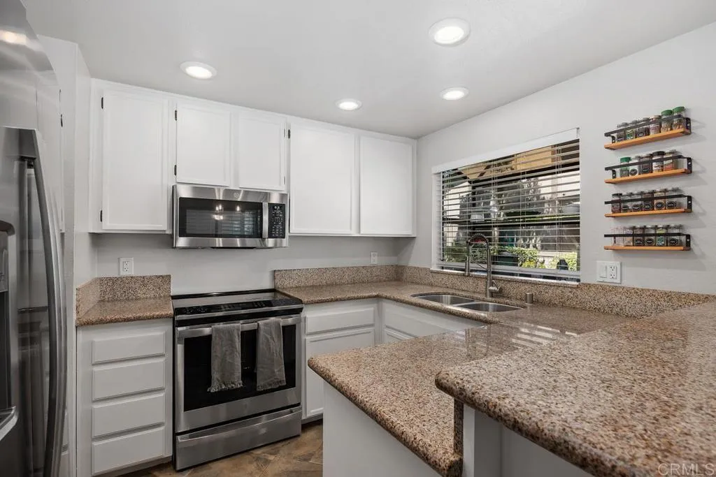 Photo #8: PTP2605184 Listing: Photo #8