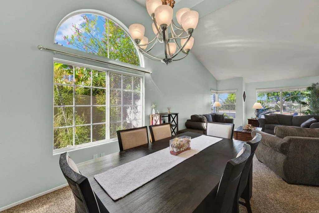 https://cdn.realtyfeed.com/cdn/127/306764175/0e2a556320f138b0ad6ad8d0158ecd52.webp