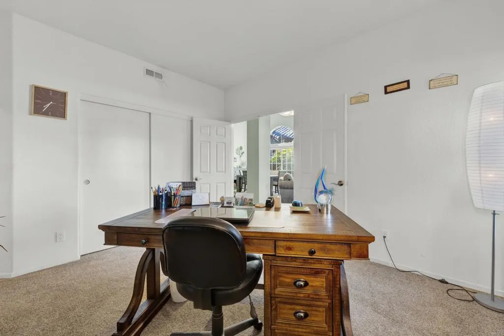 https://cdn.realtyfeed.com/cdn/127/306764175/6fd7fe2b0c0651dfb3a882562056b39f.webp