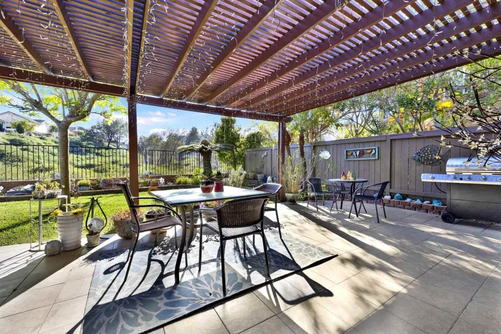 https://cdn.realtyfeed.com/cdn/127/306764175/fb3d1333e20b6bc93f81a74132a849b0.webp